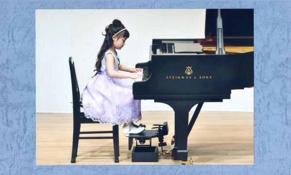 ピアノ・エレクトーン発表会ザ・ルーテルホール演奏曲「こびとのマーチ」「フランス人形」
