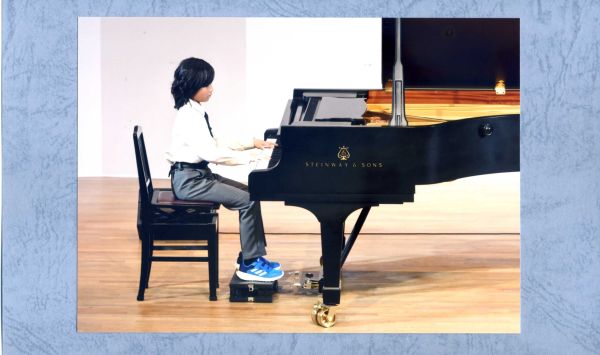 ピアノ・エレクトーン発表会ザ・ルーテルホール曲名：道化師/ロンド