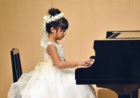 ピアノ・エレクトーン発表会　きたこぶしホール「輝く月のように」