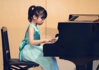 ピアノ・エレクトーン発表会　きたこぶしホール演奏曲「金の星」「フランス人形」